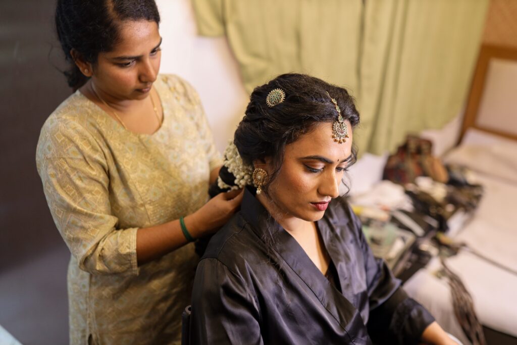 Must have photos in indian wedding albums